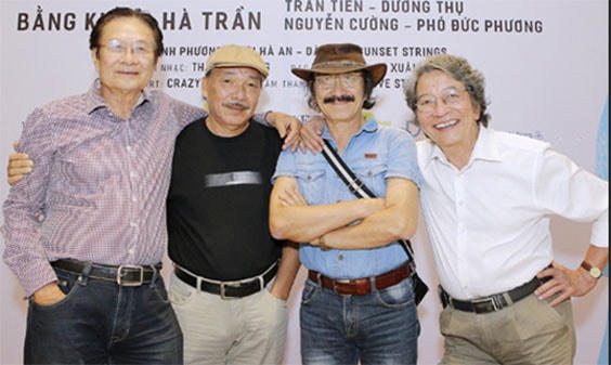 Bộ tứ sông Hồng (từ trái qua: Nhạc sĩ Dương Thụ, Trần Tiến, Nguyễn Cường, Phó Đức Phương).  