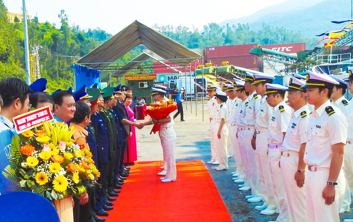 Nghi thức xã giao tại Lễ đón. Ảnh: Thanh Tùng.
