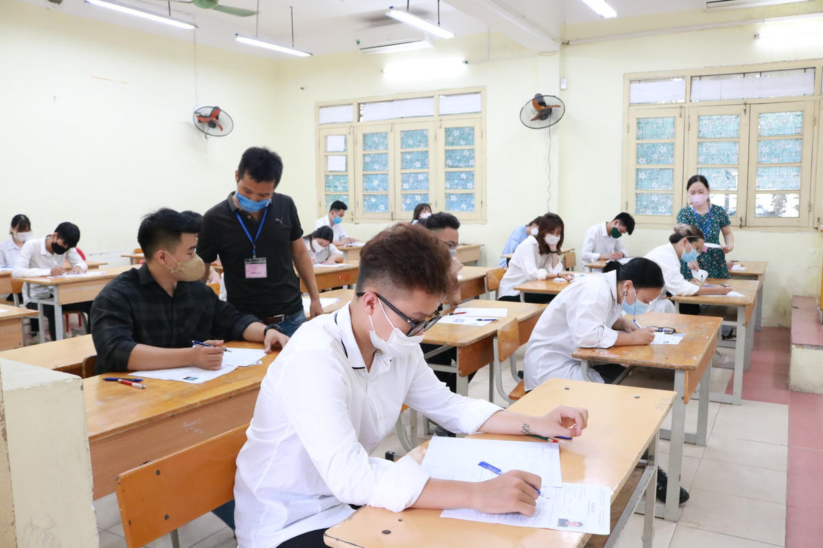 Thí sinh dự thi tốt nghiệp THPT.