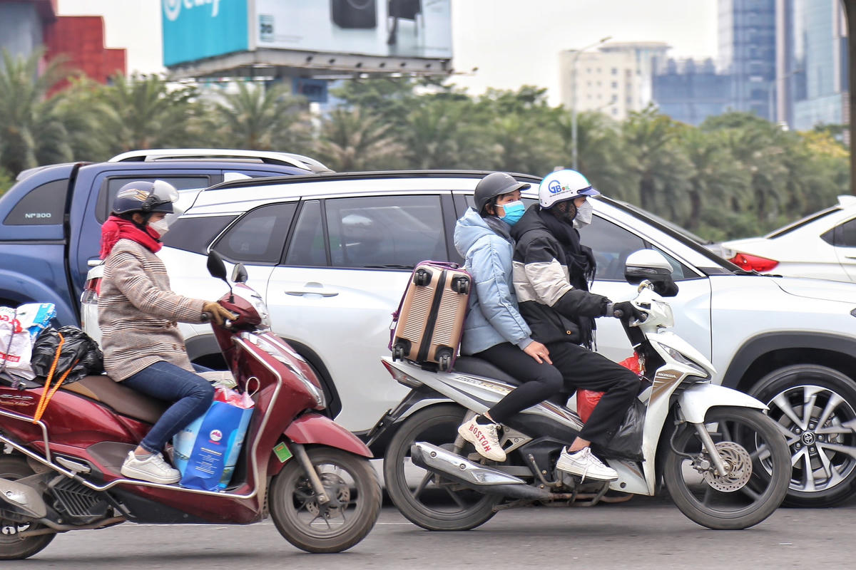 [ẢNH] Đường phố Hà Nội sau ngày làm việc cuối cùng trước kỳ nghỉ Tết