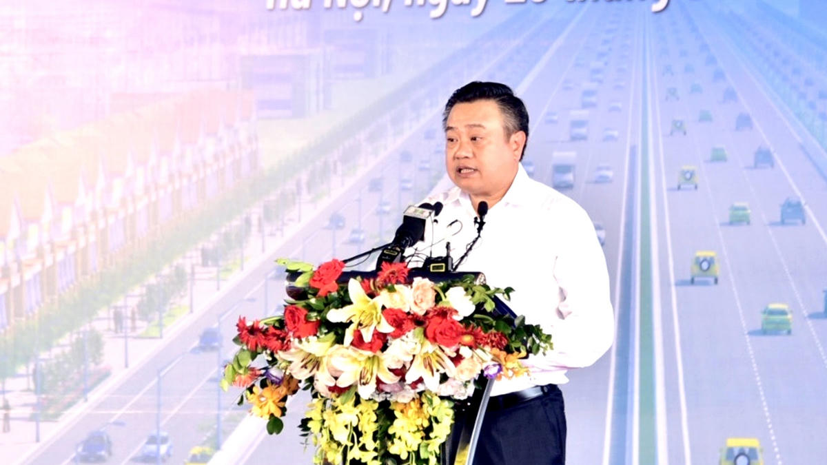 Chủ tịch UBND thành phố Hà Nội Trần Sỹ Thanh phát biểu tại Lễ khởi công.