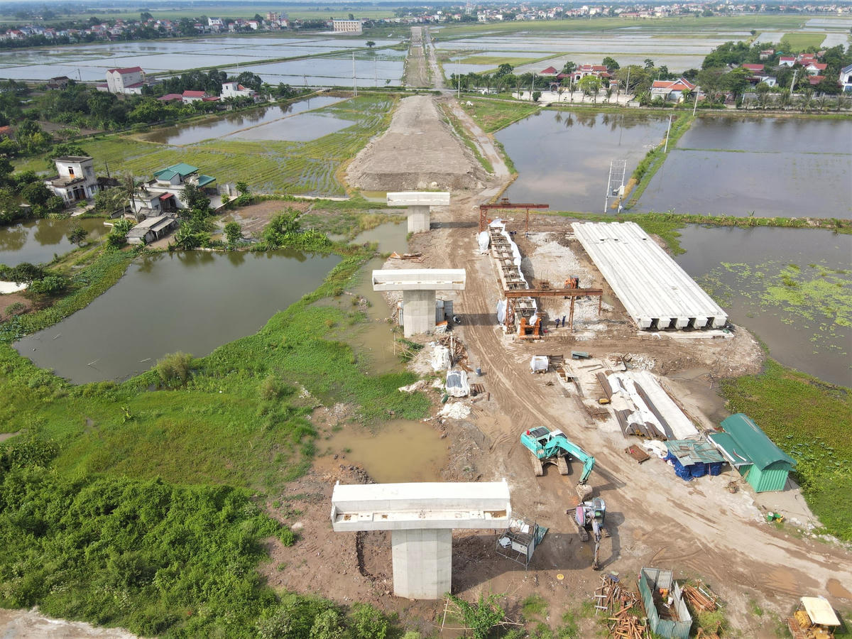 Hiện tai, bên phía tỉnh Nam Định đang triển khai xây dựng phần đường dẫn kết nối với QL38, hướng về khu di tích Phủ Dầy, Vụ Bản, TP Nam Định và đền Trần.  