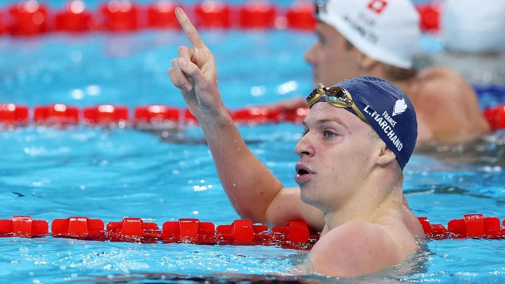 Léon Marchand lập hat-trick huy chương Vàng ở Olympic Paris 2024. (Nguồn: OLympic Paris) Leon Marchand 0108.jpg