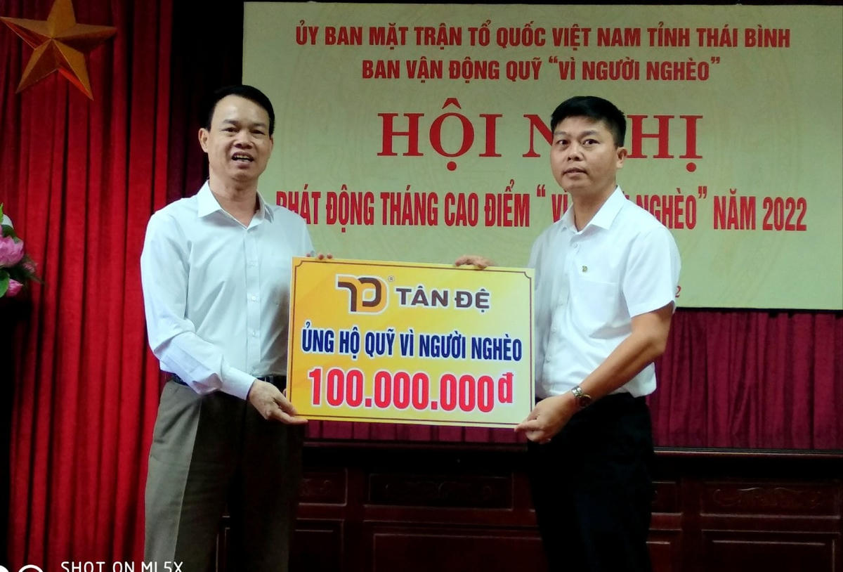 Gần 30 cơ quan, đơn vị, doanh nghiệp, tổ chức tôn giáo, lực lượng vũ trang ở tỉnh Thái Bình tham gia ủng hộ Tháng cao điểm "Vì người nghèo".