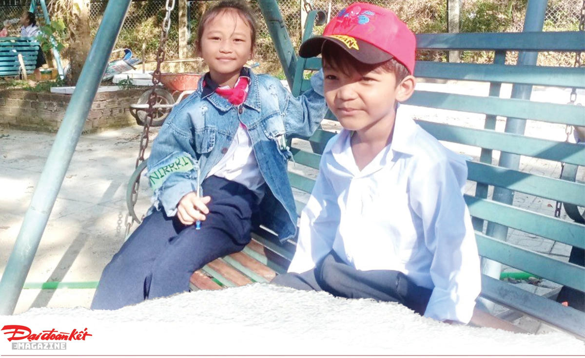 Học sinh Trường PTDTBT Tiểu học Trà Leng trong giờ ra chơi.