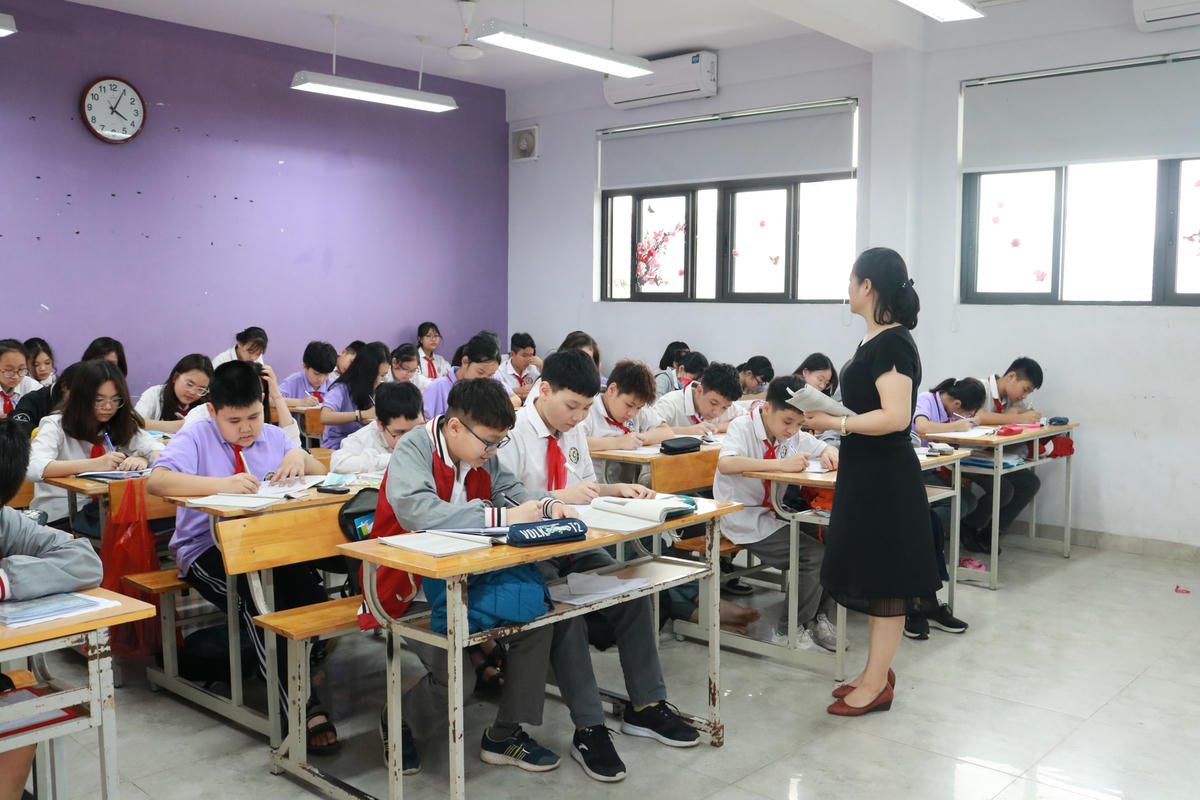 Một giờ học của cô và trò Trường THCS Nhật Tân (quận Tây Hồ, Hà Nội)