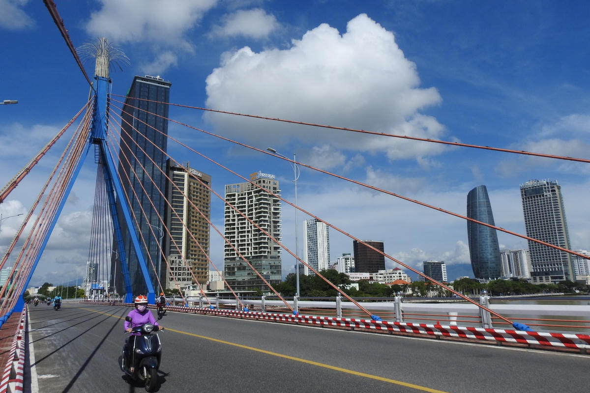 Cầu sông Hàn, Đà Nẵng. Ảnh: Thanh Tùng.