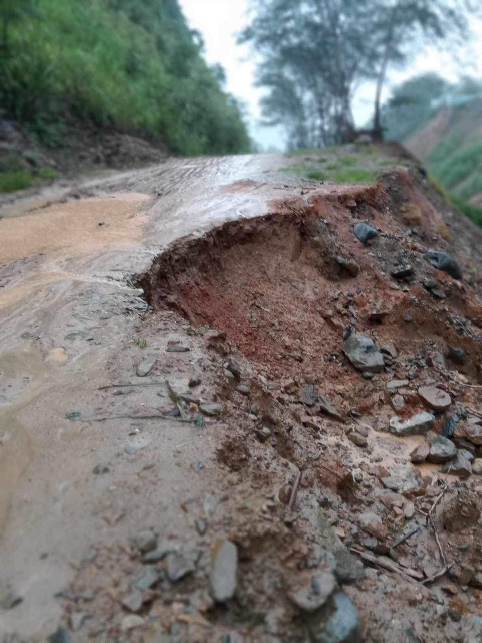 Một điểm sạt lở tại xã Tà Cà, Kỳ Sơn