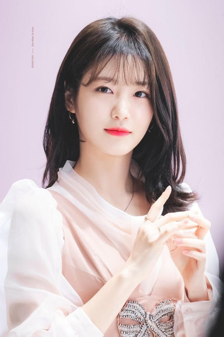 So kè nhan sắc 2 'ác nữ' đối đầu Song Hye Kyo trong 'Vinh quang trong thù hận'