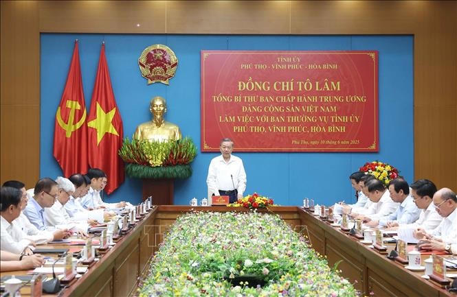 Tổng Bí thư: Tạo điều kiện phát triển các hành lang kinh tế xuyên suốt từ đồng bằng - trung du - miền núi- Ảnh 2.