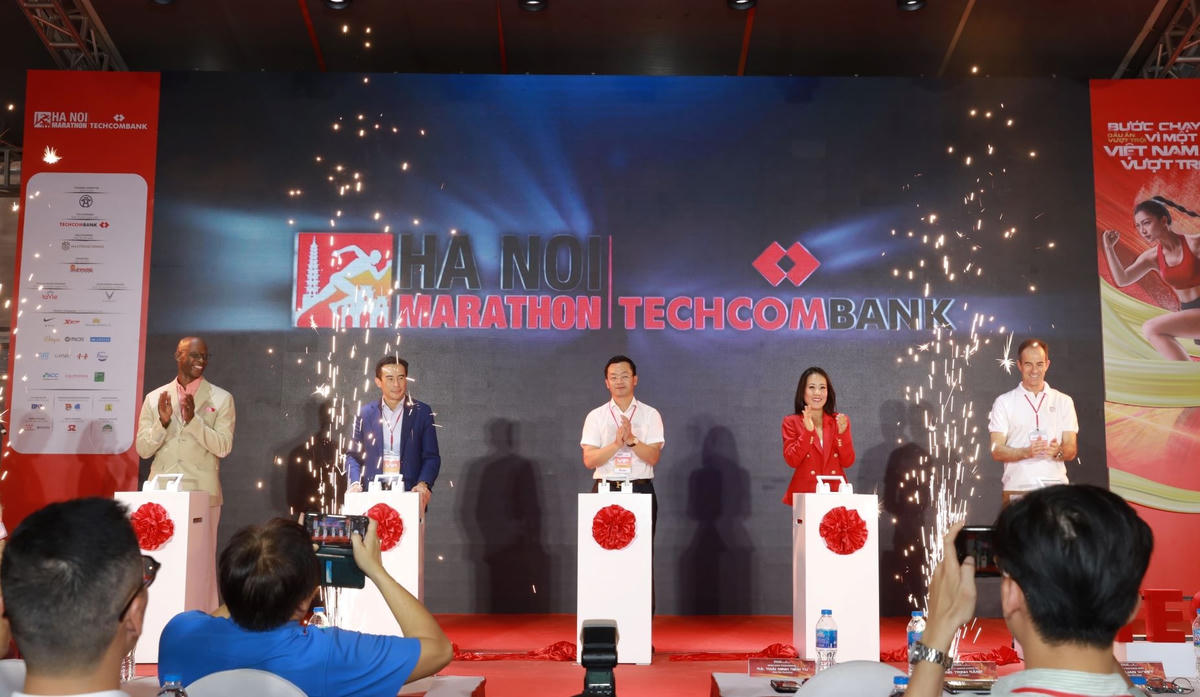 Giải Hà Nội Marathon Techcombank chính thức khai mạc hôm nay, ngày 23/9.  
