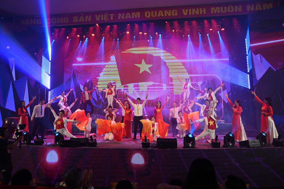 Hội diễn chào mừng 5 năm thành lập SCMC: Vinataba xuất sắc giành 2 huy chương Bạc