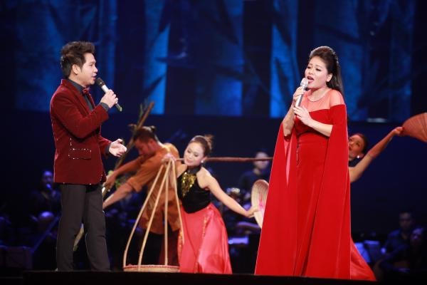 Mặc dù rất thân thiết nhưng Trọng Tấn và Anh Thơ vẫn giữ cho nhau sự tôn trọng vốn có để giữ gìn mối quan hệ.