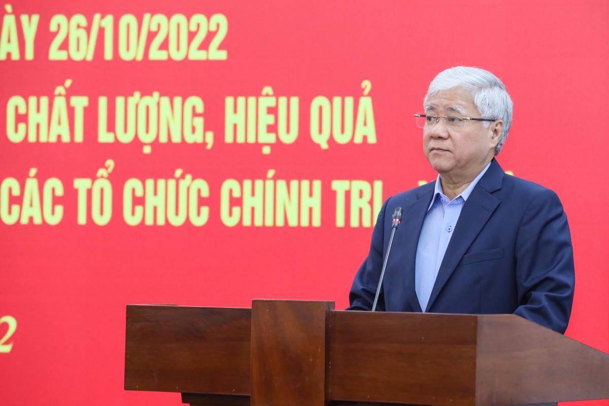 Chủ tịch Đỗ Văn Chiến phát biểu kết luận Hội nghị.
