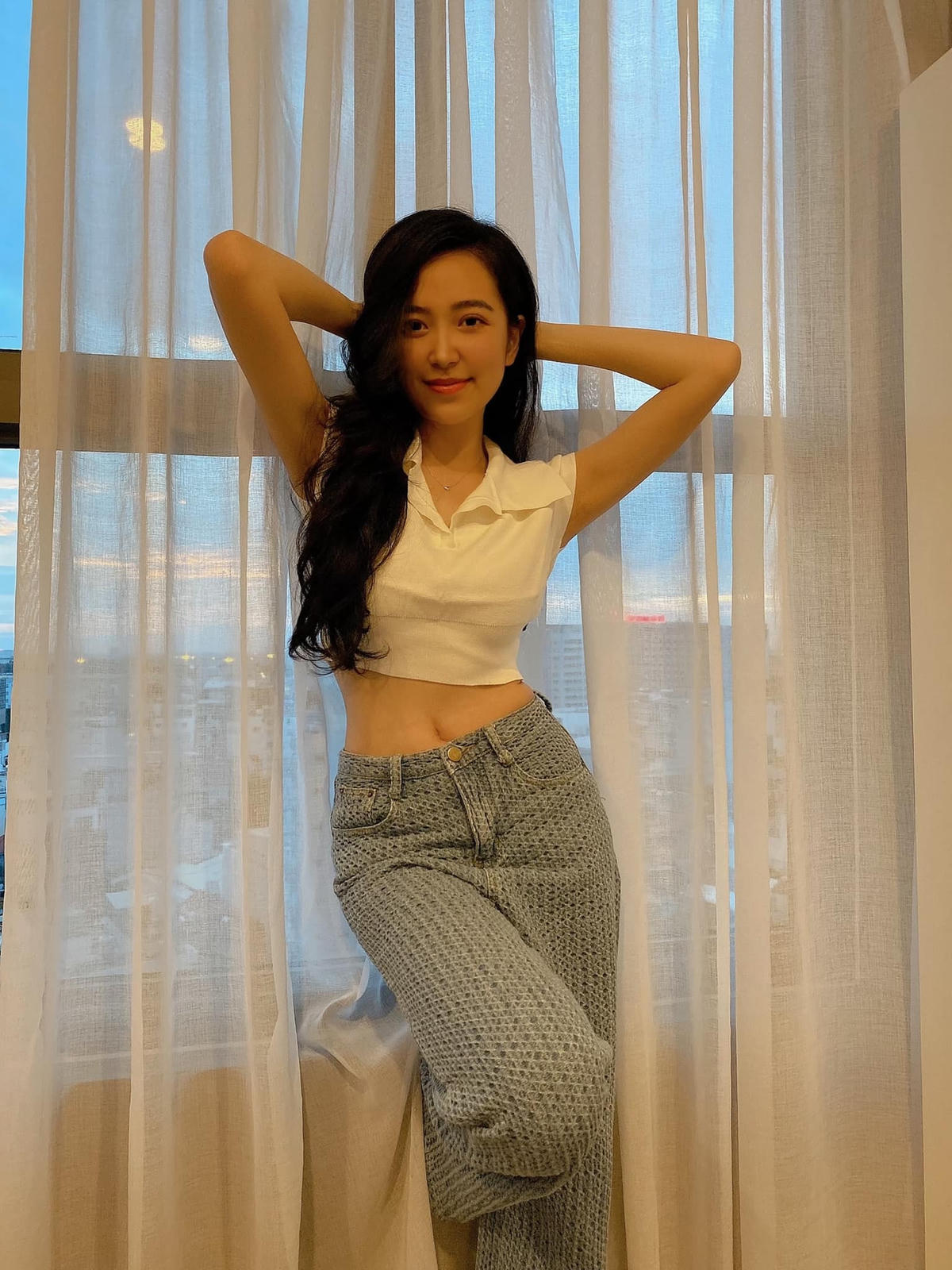 Hiện, Kim Oanh chuyển vào TP HCM để sinh sống. 