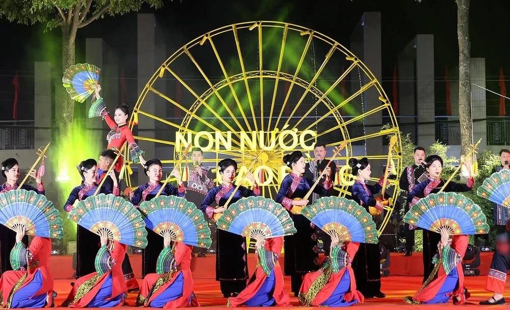 ttxvn-thu-tuong-cac-dan-toc-10-7425.jpg