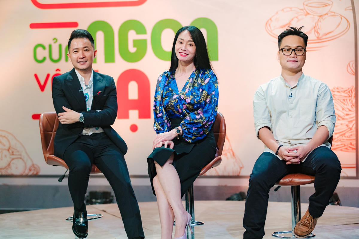 Quách Thu Phương cùng hai khách mời của chương trình.