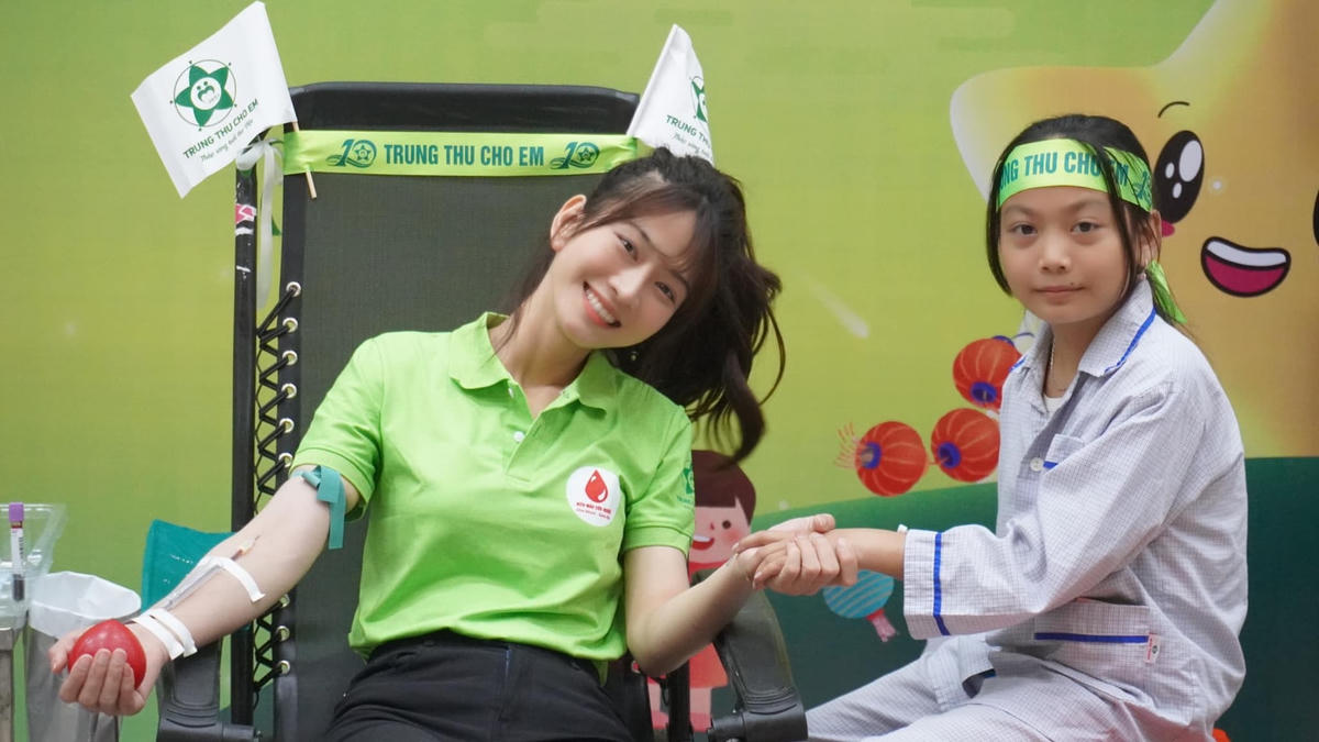 Lê Bống "ghi điểm" vì những hành động nhân ái sau cuộc thi. 