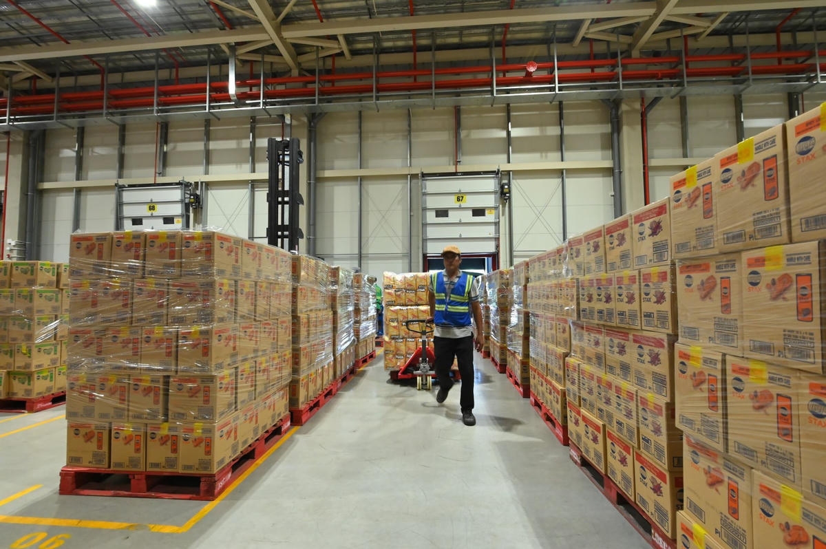 logistics.jpg