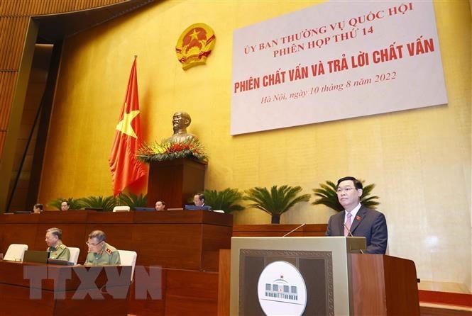 Chủ tịch Quốc hội Vương Đình Huệ phát biểu tại phiên chất vấn và trả lời chất vấn. (Ảnh: Doãn Tấn/TTXVN).