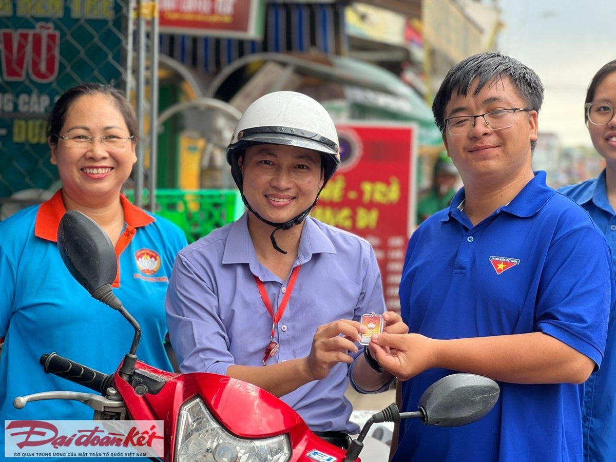 "Chiếc móc khóa biết nói" - Mô hình của Ủy ban MTTQ phường Long Trường, TP Thủ Đức.