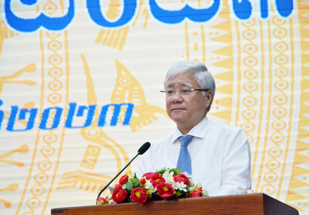 Chủ tịch Đỗ Văn Chiến phát biểu tại buổi họp mặt.