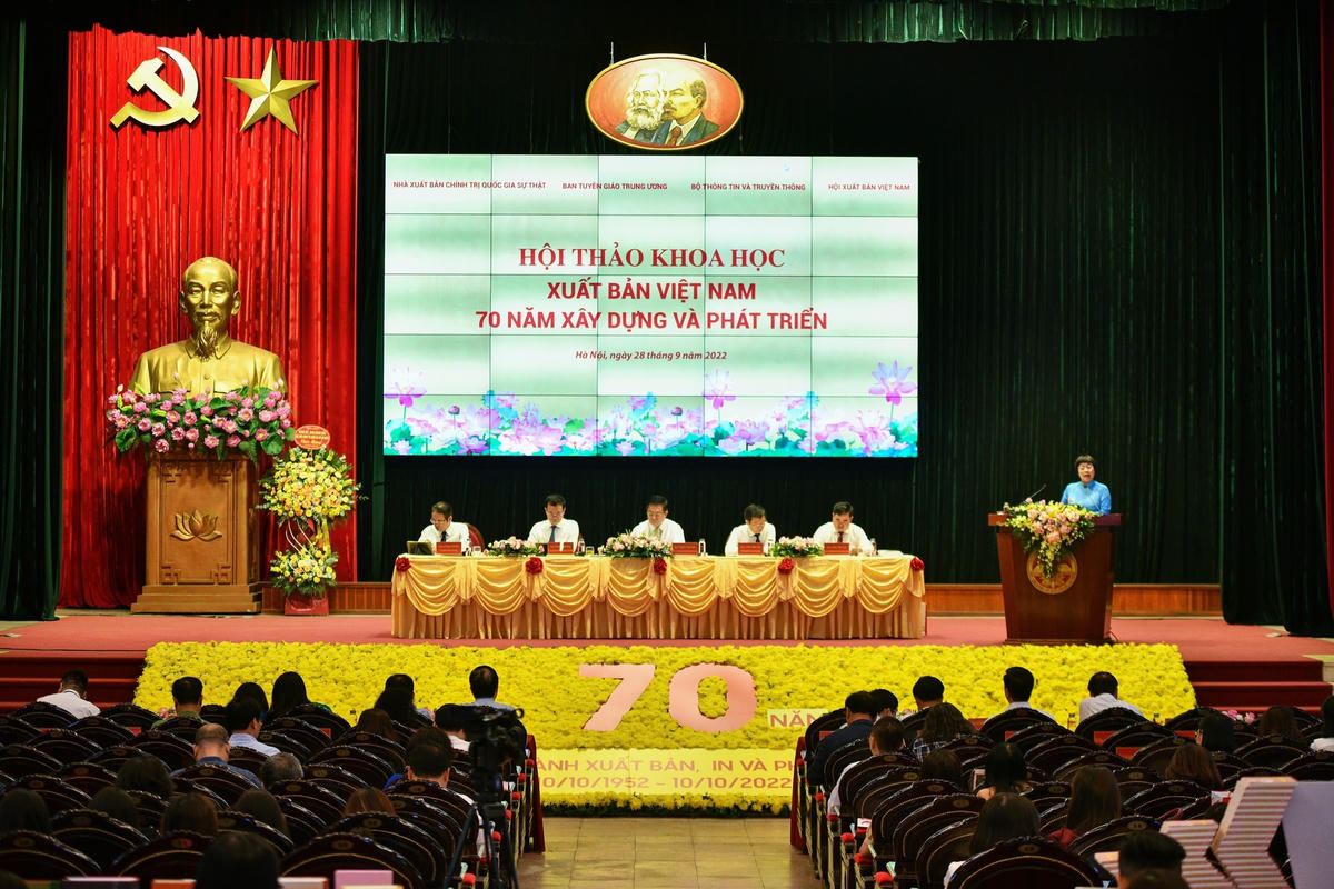 Toàn cảnh Hội thảo khoa học "Xuất bản Việt Nam - 70 năm xây dựng và phát triển”.