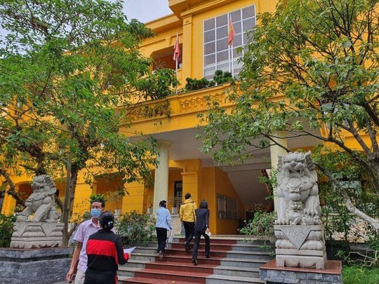 Trụ sở UBND thị trấn Kẻ Sặt, huyện Bình Giang.  