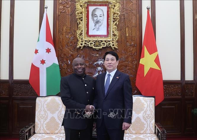 Chủ tịch nước Lương Cường hội đàm với Tổng thống Burundi Évariste Ndayishimiye- Ảnh 1.