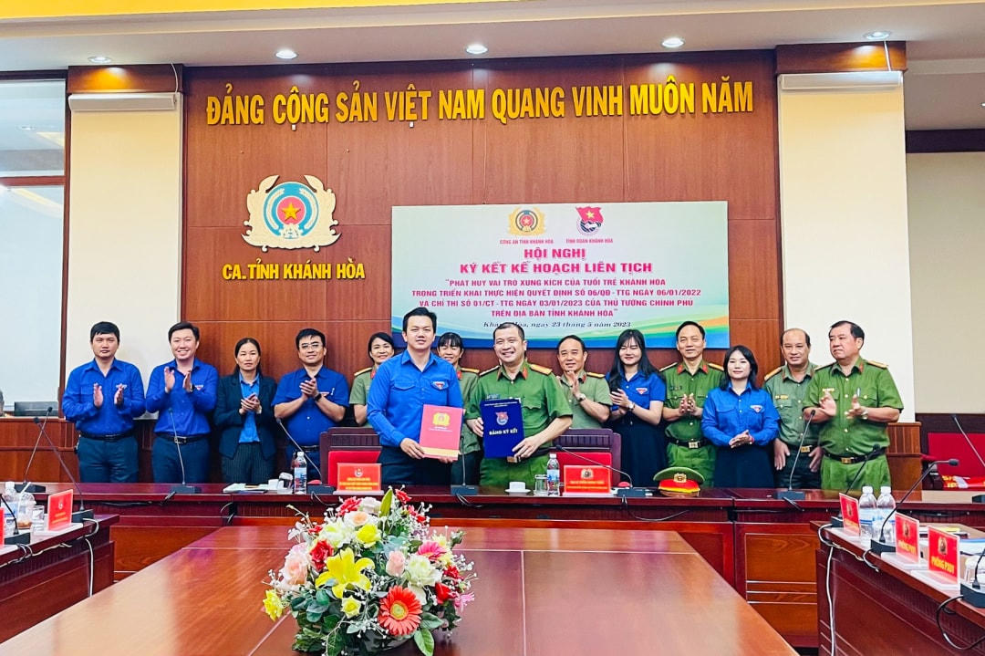 Lễ Ký kết giữa Công an tỉnh và Tỉnh đoàn Khánh Hòa. 
