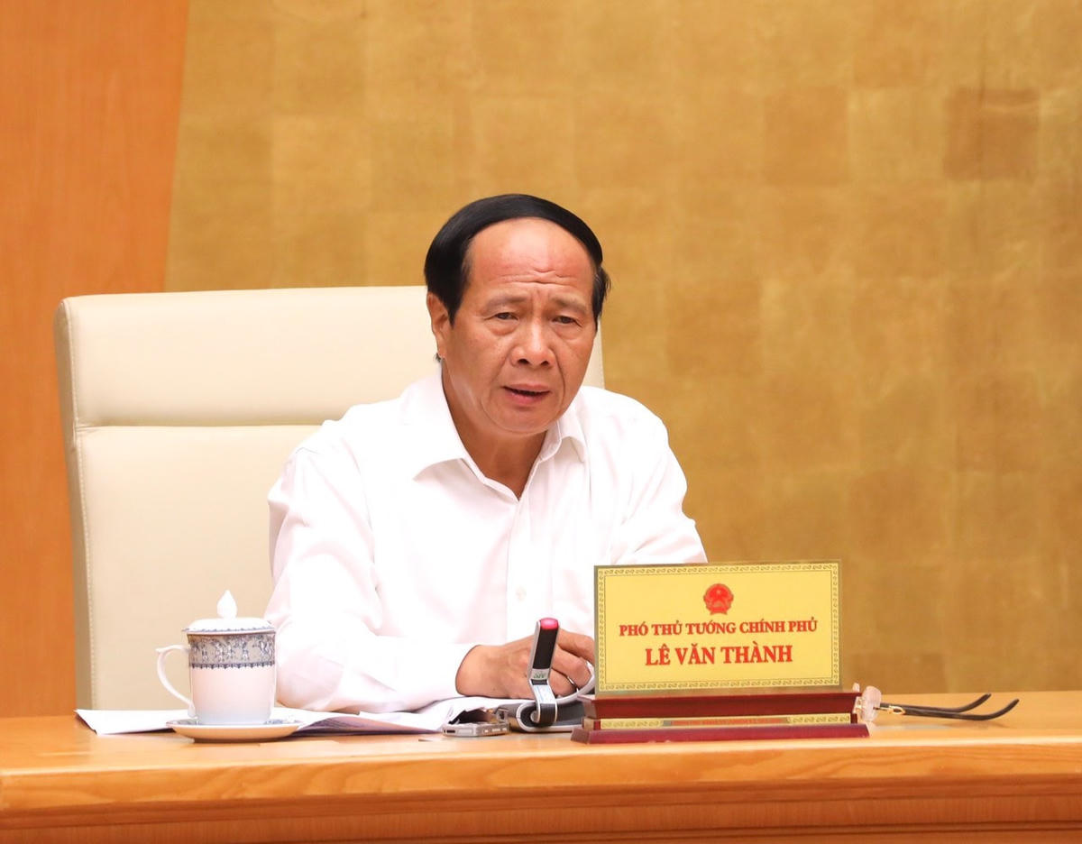 Phó Thủ tướng Lê Văn Thành yêu cầu khởi công toàn bộ 729 km cao tốc Bắc Nam phía Đông trước 31/12 năm nay.