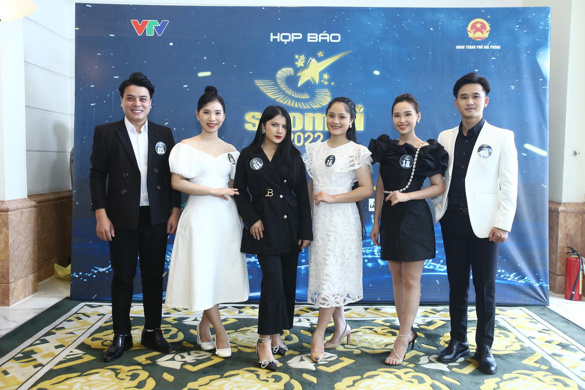 Các thí sinh tham gia vòng chung kết Sao Mai được trao nhiều quyền lợi. 