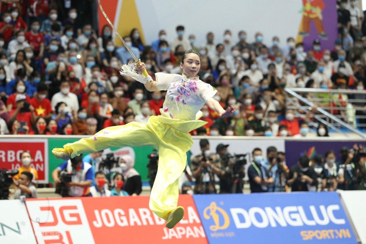 Ngày 13/5, môn Wushu của SEA Games 31 bước vào ngày thi đấu đầu tiên. Ảnh: VOV.