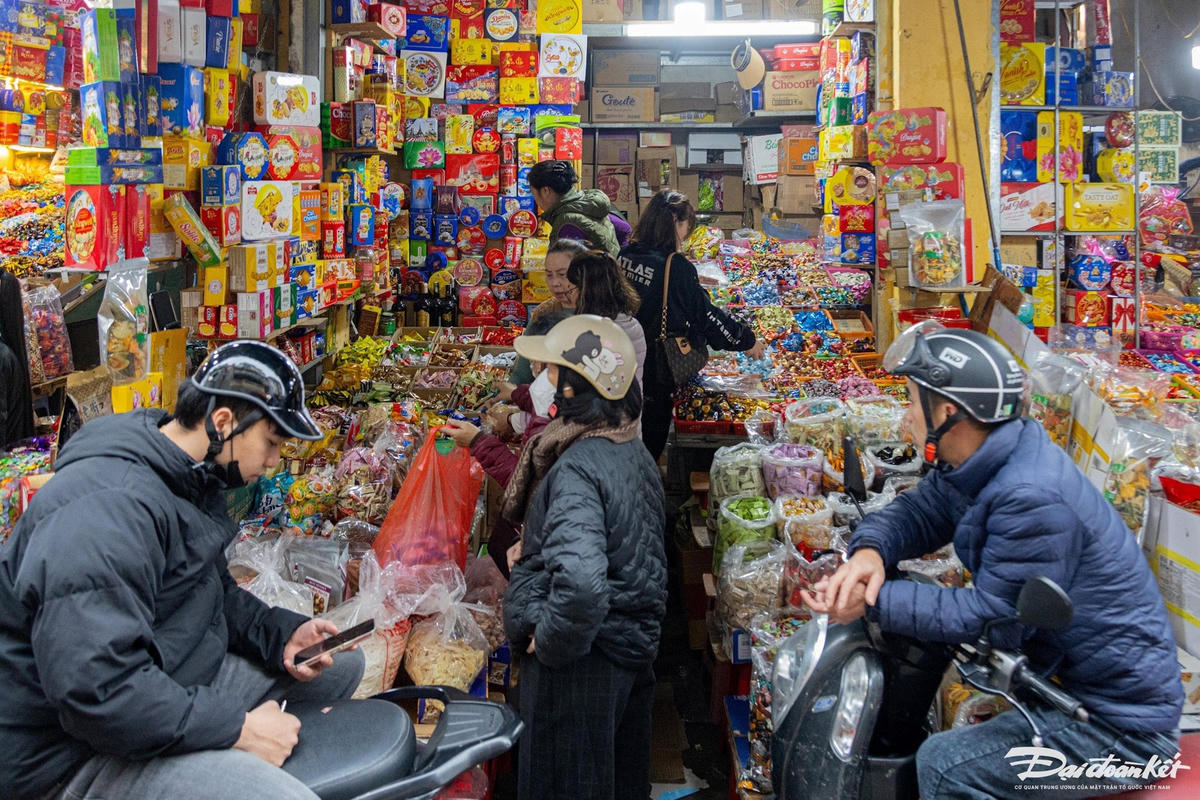 W_pho_banh_keo-le-khanh15.jpg