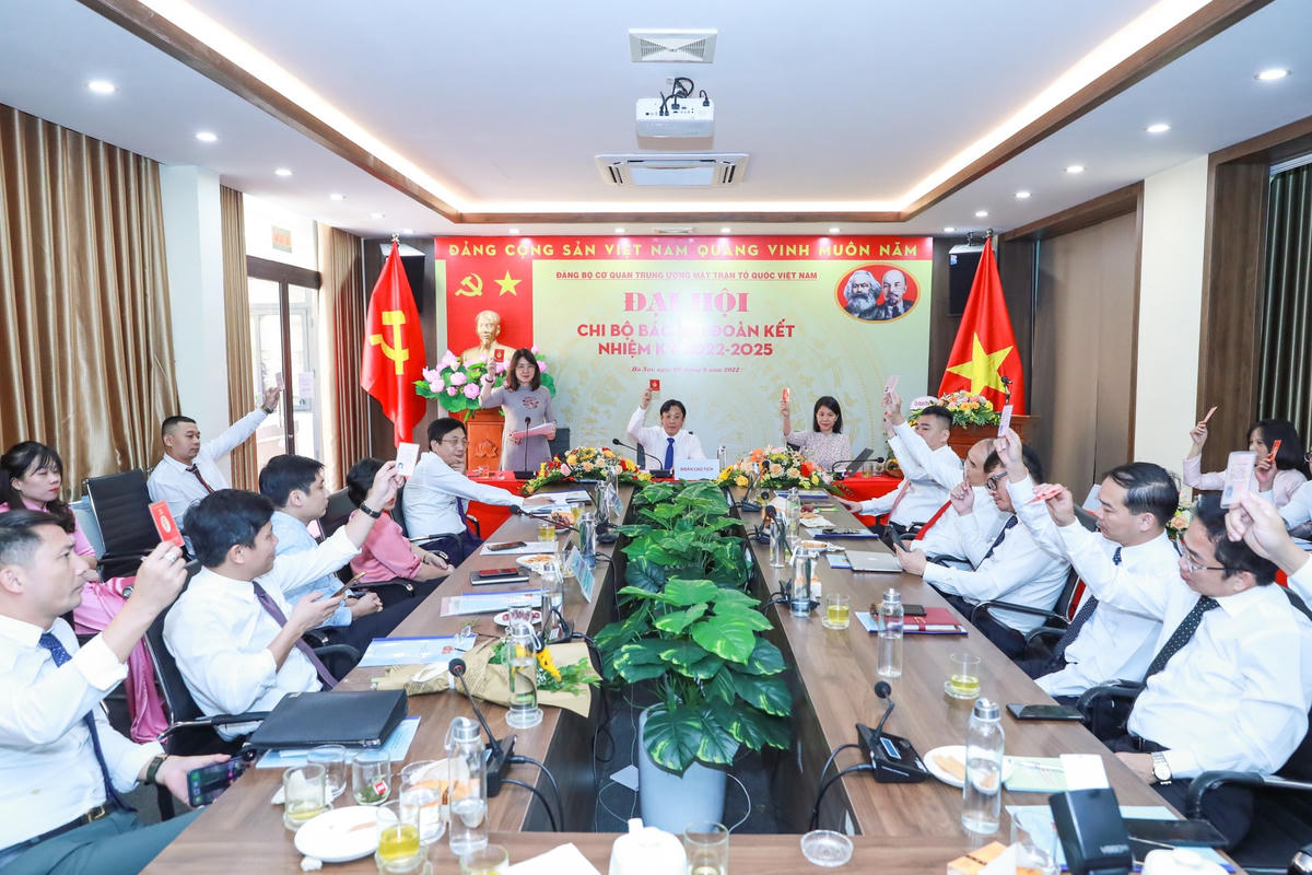 Xây dựng cơ quan Báo Đại Đoàn Kết đoàn kết, văn hóa, hiện đại và hội nhập