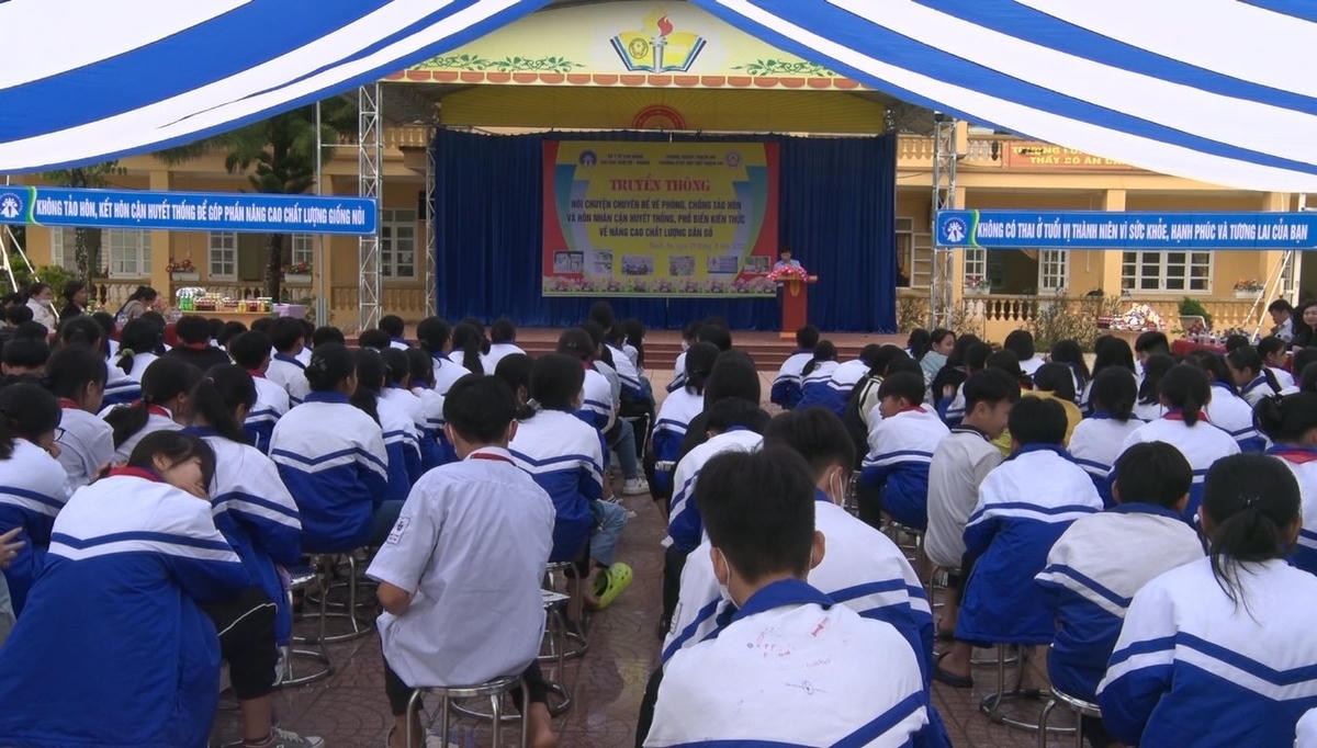 Một số hoạt động tại buổi sinh hoạt ngoại khóa tại trường học.