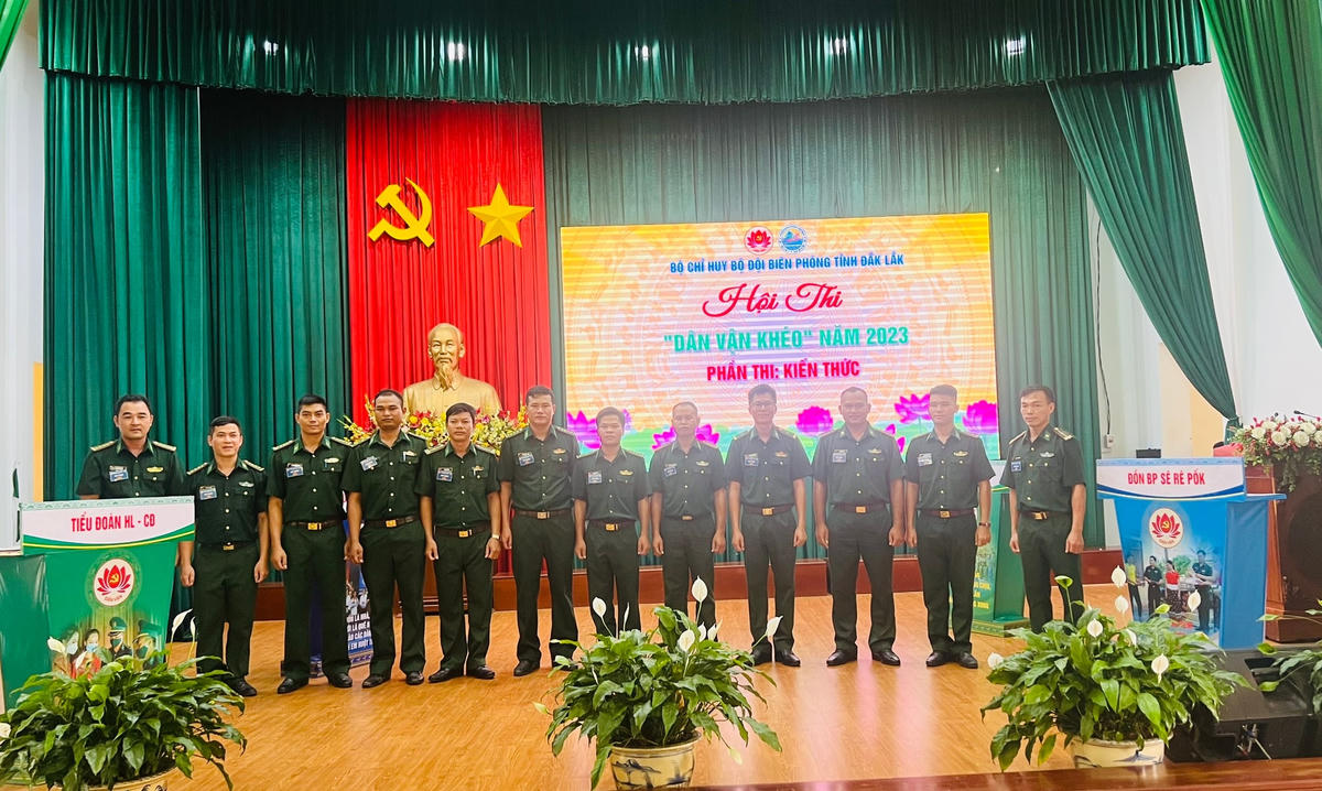 Các đội hoàn thành phần thi kiến thức và xử lý tình huống.