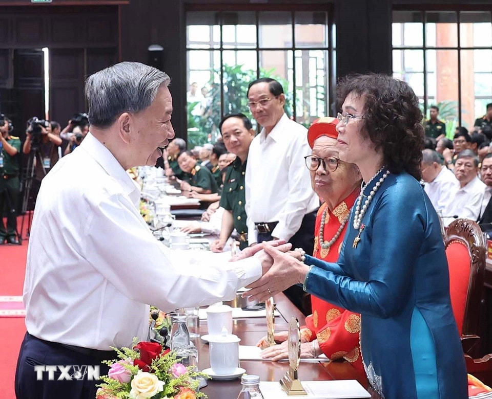 Tổng Bí thư Tô Lâm và các đại biểu. (Ảnh: Thống Nhất/TTXVN)