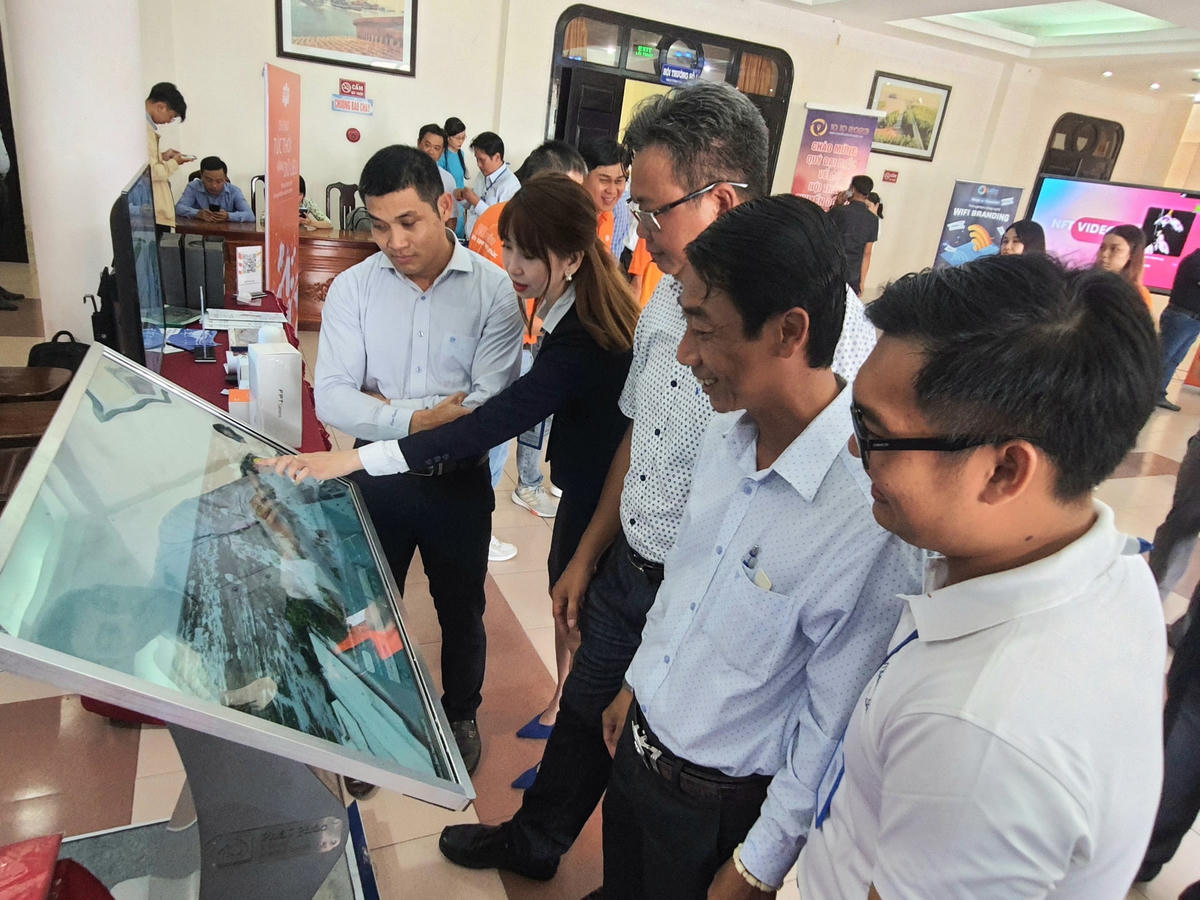 Chuyển đổi số để tạo ra giá trị đột phá cho doanh nghiệp.