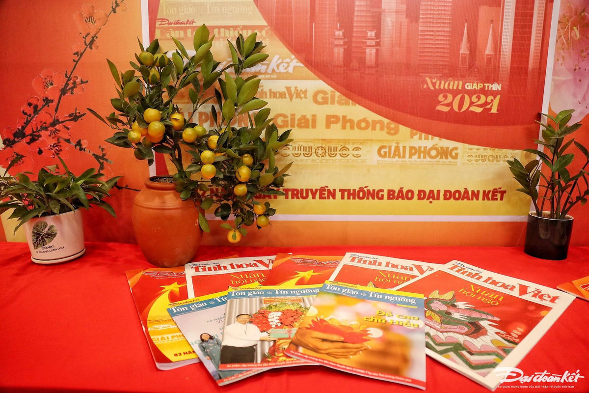w_bao_xuan-le-khanh17.jpg