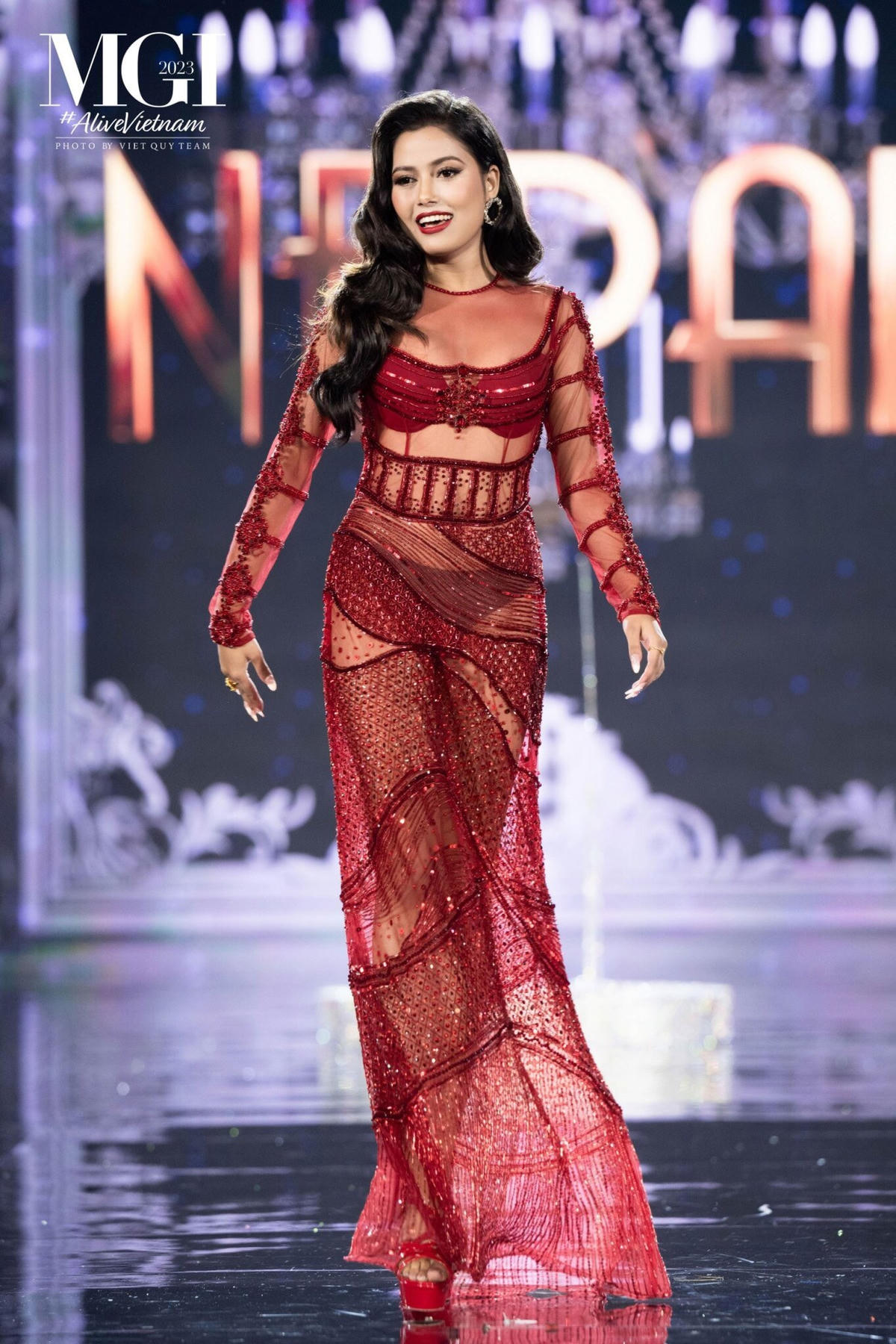 Bán kết Miss Grand International 2023: Lê Hoàng Phương tỏa sáng