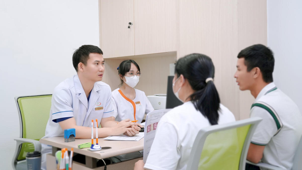 Bác sĩ Phạm Văn Hưởng tư vấn 2 (1)