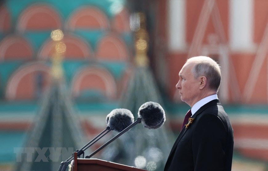 Tổng thống Nga Vladimir Putin phát biểu tại lễ duyệt binh kỷ niệm Ngày Chiến thắng ở thủ đô Moskva ngày 9/5/2023. (Ảnh: AFP/TTXVN)  