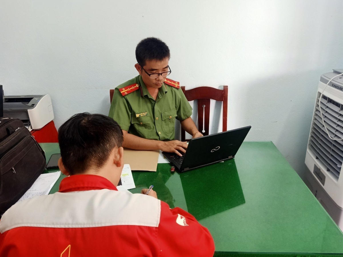 Ông L.T.S. làm việc tại cơ quan Công an.