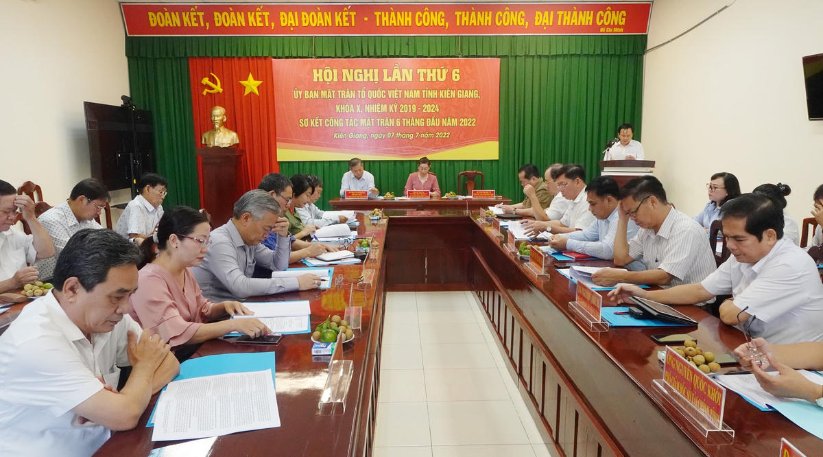 Quang cảnh hội nghị. 