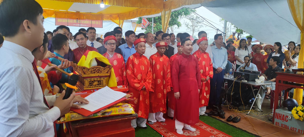 [ẢNH] Nam Định: Hội làng tưởng nhớ ‘Tứ tổ khai sáng’, ‘Cửu tộc khai cơ’
