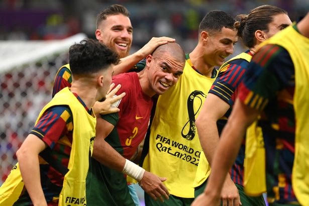 Pepe đi vào lịch sử World Cup.