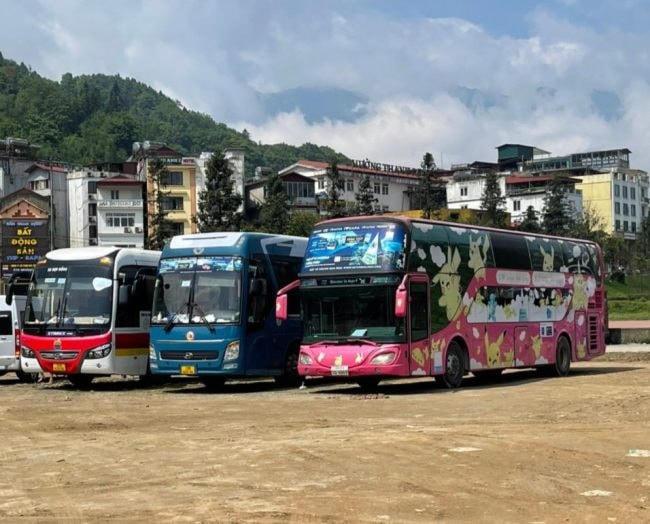 Theo Hiệp hội vận tải TP Hà Nội, hàng chục xe Interbus Line mang biển kiểm soát nước ngoài đang hoạt động vận tải trái phép.
