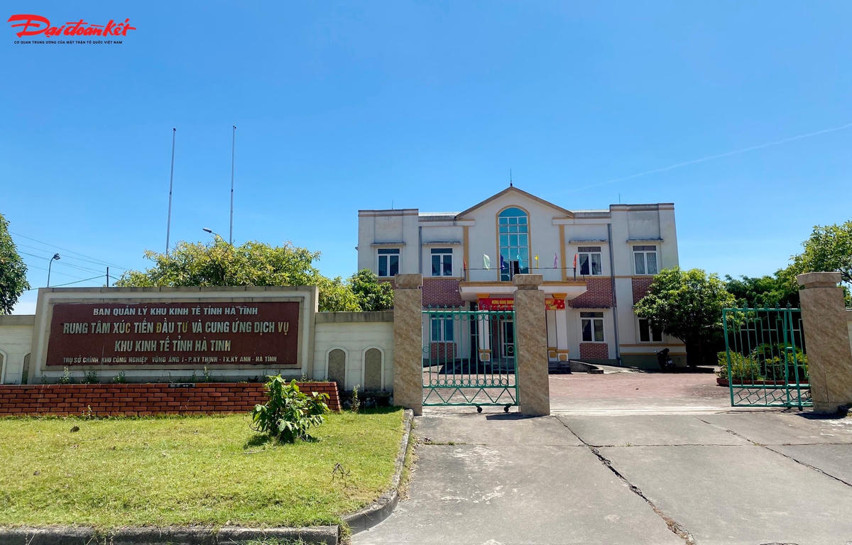 Trung tâm xúc tiến đầu tư và cung ứng dịch vụ thuộc Ban quản lý Khu kinh tế Hà Tĩnh.