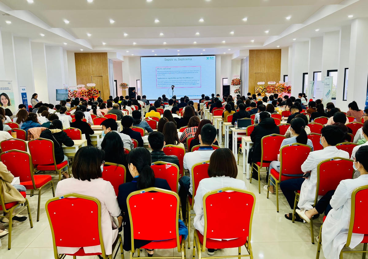 toàn cảnh Hội nghị.